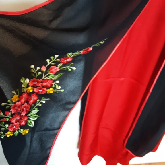 Authentic Elegant Asian "Ao Dai"  2 Piece Tunic Outfit - Picture 4 of 9